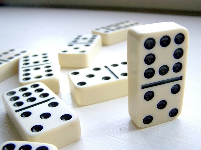 Tìm hiểu cách chơi với domino