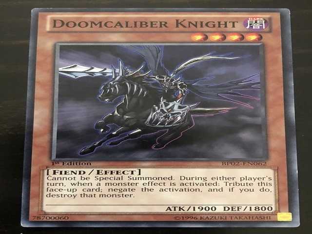Doomcaliber Knight là một bài hát yugioh nhiều tay, nhiều tay