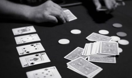 Hướng dẫn chơi Poker chính xác nhất cho người mới bắt đầu