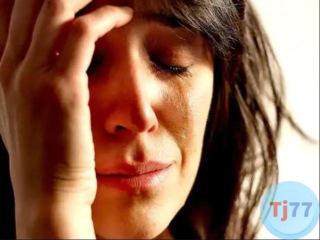 Nằm mơ thấy khóc đánh con gì