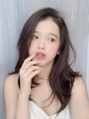 Hot girl Linh Ka