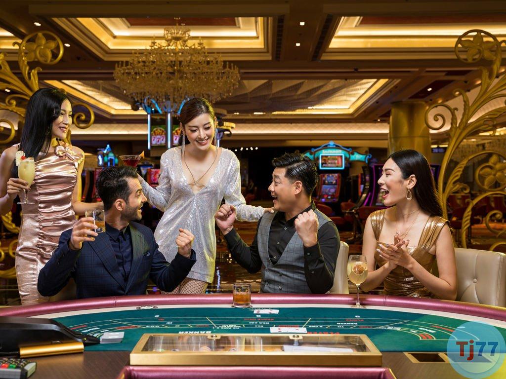 Đánh bạc là gì